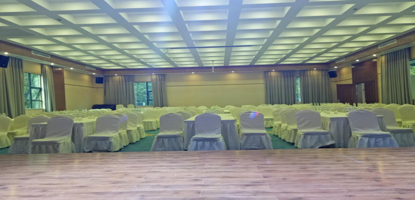 崇州·九龙沟·拉菲玺龙温泉酒店